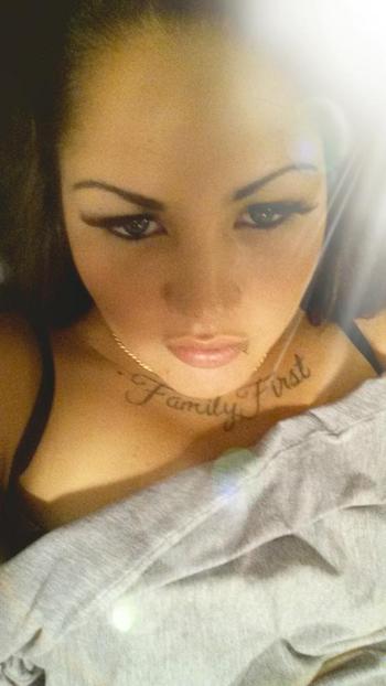, 25  female escort, Kitchener