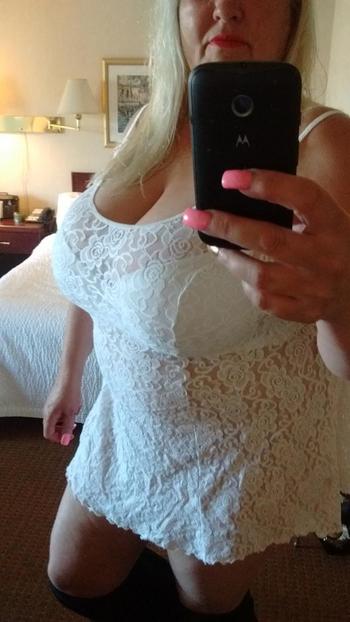 , 43  female escort, Kitchener