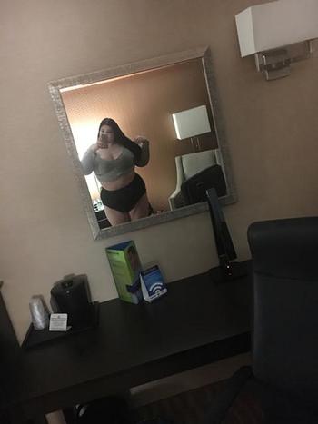 , 21  female escort, Kitchener