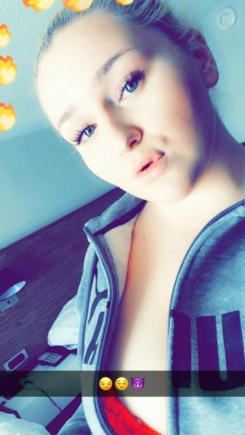 , 20  female escort, Kitchener