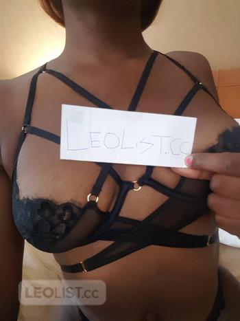 C i a r a  NO G@G REFLEX., 20 Black female escort, Kitchener