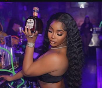 Raven, 23 Black female escort, Kitchener