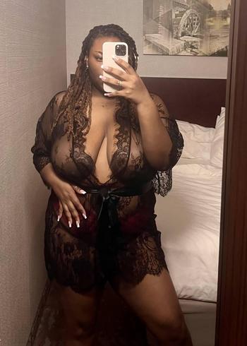 Celeste Harper, 25 Mixed female escort, Kitchener