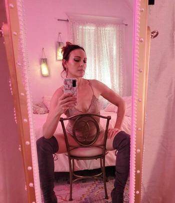 Aubrie, 37 Caucasian/White female escort, Kitchener