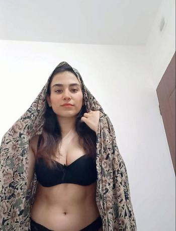 Ritu, 23 Asian female escort, Kitchener