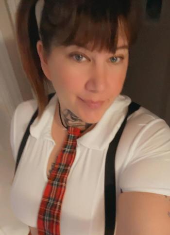 Heidi, 42 Caucasian/White female escort, Kitchener