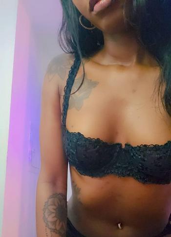 Nessa, 26 Black female escort, Kitchener