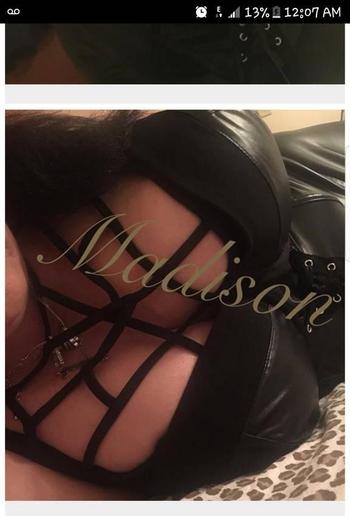 MADISON, 35 Caucasian female escort, Kitchener