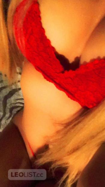 2267911411, female escort, Kitchener